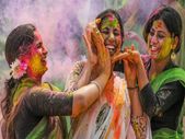 Essay On Holi Festival : ಹೋಳಿ ಹಬ್ಬದ ಕುರಿತು ಪ್ರಬಂಧ ಬರೆಯಲು ವಿದ್ಯಾರ್ಥಿಗಳು ಮತ್ತು ಮಕ್ಕಳಿಗೆ ಸಲಹೆ