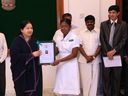 7,243 நர்ஸ்களுக்கு பணிஆணைகள்: முதல்வர் ஜெயலலிதா வழங்கினார் 7,243 நர்ஸ்களுக்கு பணிஆணைகள்: முதல்வர் ஜெயலலிதா வழங்கினார்