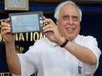 Students to get Aakash Tablet at Rs.1,130/- :Sibal