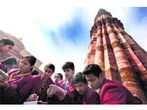 Students conduct experiment at Qutub Minar Students conduct experiment at Qutub Minar