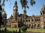 Welukar resumes duties as Mumbai University VC