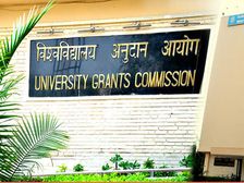 2021 के बाद कॉलेज और यूनिवर्सिटी में प्रोफेसर बनने के लिए PHD अनिवार्य