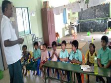 इस स्कूल में एडमिशन लेने पर मिलेगा सोने का सिक्का