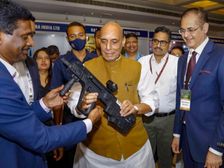 रक्षा अधिग्रहण परिषद से मिली हथियार खरीदने की मंजूरी, देखें डिटेल