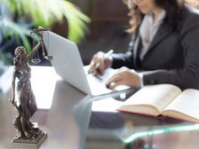 12वीं के बाद महिलाओं के लिए सरकारी नौकरी की लिस्ट 