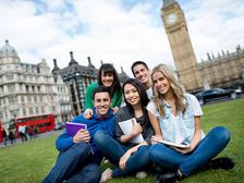 पढ़ाई के लिए यूके बना भारतीय छात्रों की पहली पसंद
