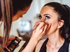 सर्टिफिकेट इन ब्यूटिशियन एंड मेकअप (Certificate In Beautician And Makeup)