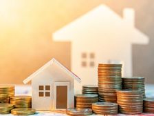 बैंकिंग एंड इंश्योरेंस में एमबीए कैसे करें, फीस, जॉब, सैलरी और टॉप कॉलेज