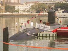 भारतीय नौसेना में शामिल होगी Submarine Vagir, जानें क्या कुछ होगा खास