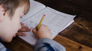 Ministry of Education: अब कक्षा 1 के लिए न्यूनतम आयु 6 वर्ष, स्कूल में दाखिले का बदला नियम