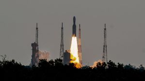 OneWeb India-2 Mission: इसरो ने भारत का सबसे बड़ा, सबसे भारी और ताकतवर LVM3 रॉकेट किया लॉन्च