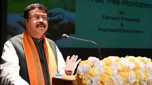 NCERT ने पाठ्यक्रम युक्तिकरण के लिए 25 बाहरी विशेषज्ञों, 16 सीबीएसई शिक्षकों से किया परामर्श: शिक्षा मंत्रालय