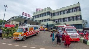 नीट यूजी रिजल्ट के पहले 40 मेडिकल कॉलेजों की मान्यता रद्द, 150 रडार पर, देखें पूरी लिस्ट 