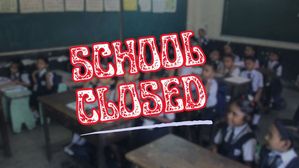 लखनऊ में स्कूल खुले, नोएडा, सीतापुर, बाराबंकी, लखीमपुर में बंद| UP News Update