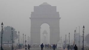 राजधानी दिल्ली में सांस लेना हुआ मुश्किल! 10 नवंबर तक दिल्ली के सभी प्राइमरी स्कूल बंद