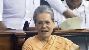 10 लाइनों में जानिए सोनिया गांधी के जीवन के बारे में| 10 Lines on Sonia Gandhi
