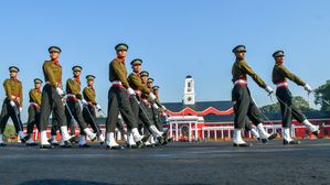 Army Day 2024: भारतीय थल सेना में किस रैंक पर कितने अधिकारी व सैनिक?