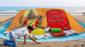 Basant Panchami 2024 Essay सरस्वती पूजा बसंत पंचमी पर निबंध, भाषण