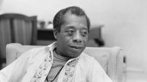 कौन हैं जेम्स बाल्डविन? जानिए उनके करियर और पुरस्कारों के बारे में