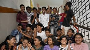 Bihar Board 10th Result 2024: बीएसईबी ने जारी किए कक्षा 10वीं के परिणाम, टॉप 10 में 50+ छात्र शामिल