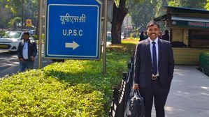 यूपीएससी परिणाम 2023 : 12 attempt, 7 main, 5 interview, की कहानी 