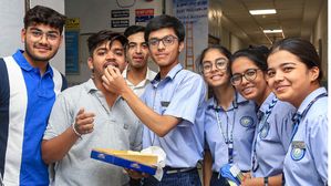 CBSE Board 10th Result 2024 (Today): सीबीएसई बोर्ड 10वीं रिजल्ट आज, 2 बजे हो सकते हैं जारी
