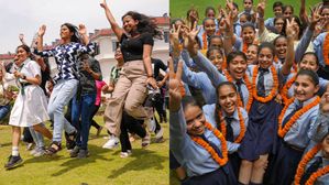 CBSE 12th Result 2024 (Out): सीबीएसई बोर्ड ने जारी किए 12वीं के परिणाम, 87.98% छात्रों ने पास की परीक्षा