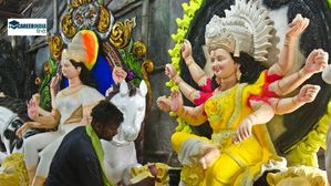 Navratri Special 2024: शारदीय नवरात्रि पर 10 लाइनों में निबंध कैसे लिखें? यहां देखें सरल शब्दों में..