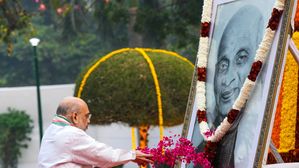 Sardar Patel Jayanti 2024: सरदार वल्लभ भाई पटेल पर लिखें 100, 200 और 250 शब्दों में निबंध