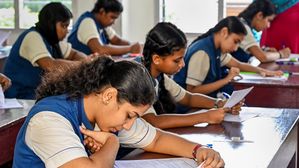 MPBSE Class 9, 11 date sheet 2025: एमपी बोर्ड ने 9, 11 परीक्षा समय सारिणी mpbse.nic.in पर जारी, देखे सूची