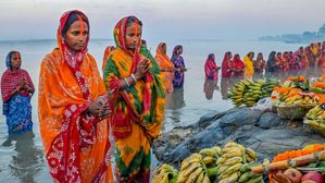 Chhath Puja 2024: कौन हैं छठी मईया और क्यों की जाती है उनकी पूजा? जानिए इसके पीछे की असली कहानी