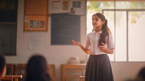 Happy New Year Speech in Hindi: स्कूल के बच्चे नए साल पर भाषण कैसे लिखें?