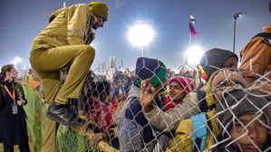 Stampede in India: महाकुंभ में क्यों मची भगदड़? क्यों होती है भगदड़ की घटनाएं? जानिए कुंभ में कब-कब हुई भगदड़?