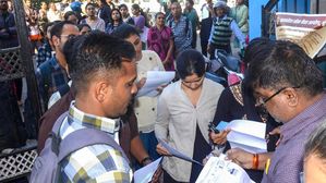 AP Inter Hall Ticket OUT: मार्च 2025 के लिए एपी इंटर हॉल टिकट छात्रों के लिए उपलब्ध, कैसे करें डाउनलोड