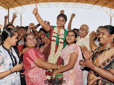 ப்ளஸ் டூ ரிசல்ட் வெளியானது… மாணவிகள் திருப்பூர் பவித்ரா, கோவை நிவேதா முதலிடம்