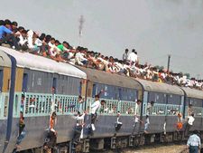 இளம் பொறியாளர்களுக்கு ரயில்வே துறையில் வேலைவாய்ப்பு!!