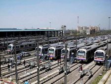 டெல்லி மெட்ரோ ரயில் கழகத்தில் எக்கச்சக்க வேலைவாய்ப்புகள்!