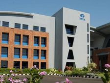 ஒரு லட்சம் பேருக்கு வேலை அளிக்கப் போகும் டி.சி.எஸ்!