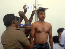 டெல்லி போலீஸிலும் நீங்க வேலைக்கு சேரலாம்! 