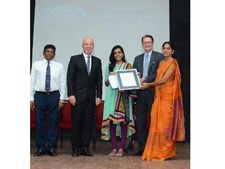 ஃபோர்டு உதவித் தொகையை வென்றார் சென்னை அண்ணா பல்கலை. மாணவி!