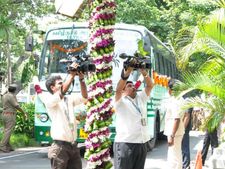 ரூ.100 கோடியில் 440 புதிய பஸ்கள்: முதல்வர் ஜெயலலிதா தொடக்கிவைத்தார்