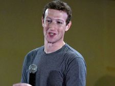 ஐஐடி மாணவர்களுடன் ஜாலியாக கலந்துரையாடிய ஃபேஸ்புக் நிறுவனர்