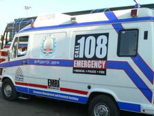 108 ஆம்புலன்ஸில் ஓட்டுநர் வேலைக்கு விண்ணப்பிக்கலாம்