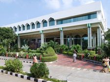 என்ஜினியர் படிப்பை பாதியில் நிறுத்தினால் முழு கல்விக்கட்டணம் திருப்பி தரவேண்டும் -அகில இந்திய தொழில்