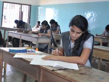 பிளஸ்2 தேர்வு விடைத்தாள் மறுகூட்டல், மறுமதிப்பீட்டுக்கு விண்ணப்பித்துவிட்டீர்களா?  இன்றே கடைசி..!