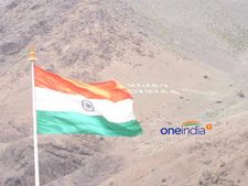 கார்கில்  வெற்றியினை கொண்டாடும் இந்திய இளைஞர்கள் மாணவர்கள் 