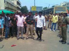 நீட்தேர்வு  தமிழகத்திற்கு தேவையில்லை ! வலுக்கும்  போராட்டம்!!,, 