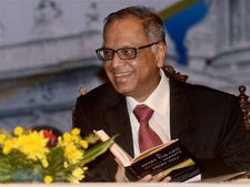 ரூ. 10 ஆயிரம் கடனில் துவங்கி இன்போசிஸ் கட்டியெழுப்பிய நாராயண மூர்த்தி!