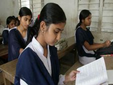 'ரெண்டே வினாடி' மொபைலில் 12 ஆம் வகுப்பு தோ்வு முடிவுகள்! 