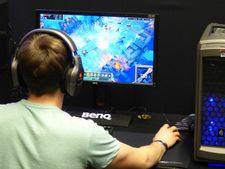 வீடியோ கேம்ஸ் பிரியரா நீங்கள்..? விண்ணைத் தொடும் வேலை வாய்ப்புகள்!